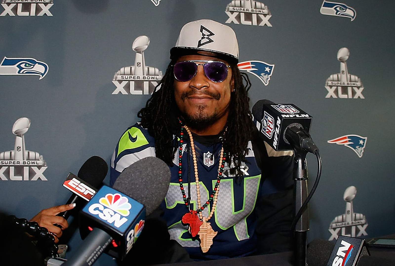 Marshawn Lynch Gets Houston Hyped