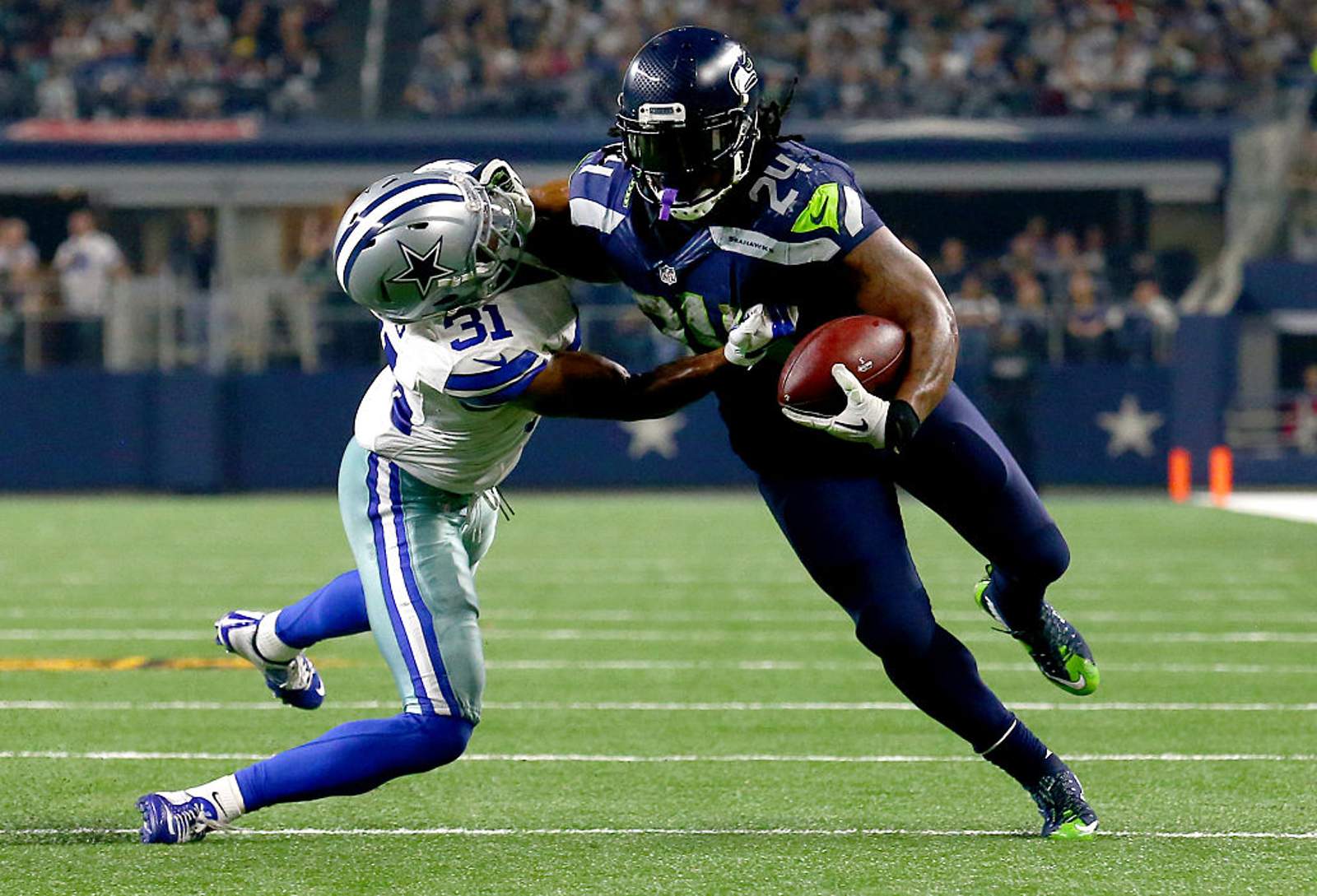 "Beast Mode" Unretires, Joins Raiders