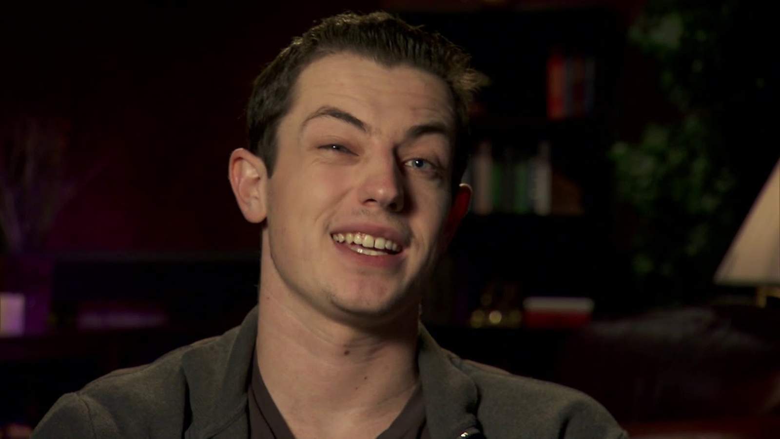 Tom Dwan Takes it to the Streets vs. Gabe Kaplan