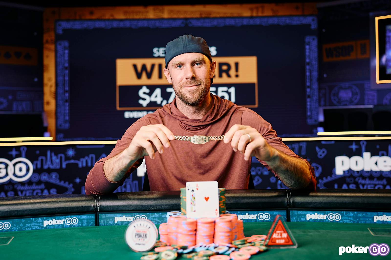 Seth Davies Wins 1st WSOP Bracelet in $250k Super High Roller
