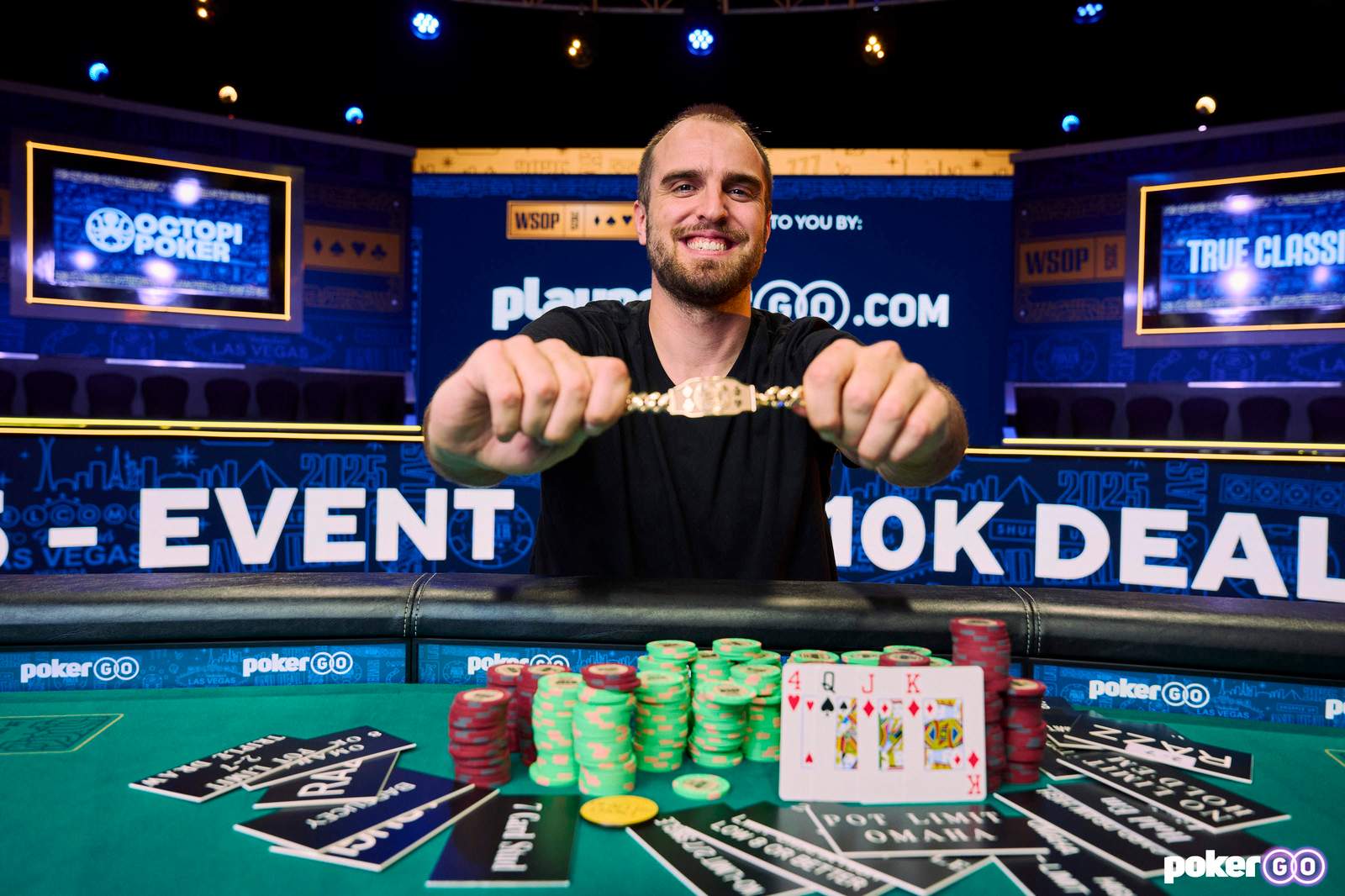 Ryan Hoenig Wins 1st WSOP Bracelet in $10k Dealer's Choice Championship