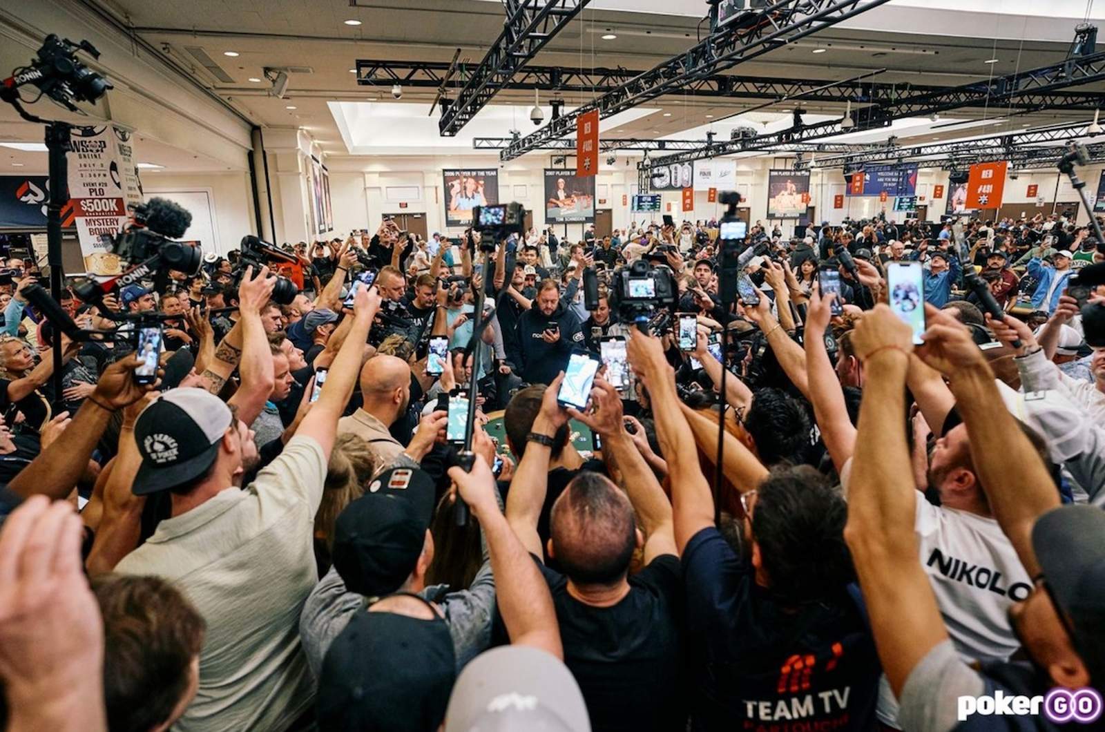 WSOP 2025 Day 44 Recap: Money Bubble Bursts in Main Event, Fawcett Taps into WSOP Gold